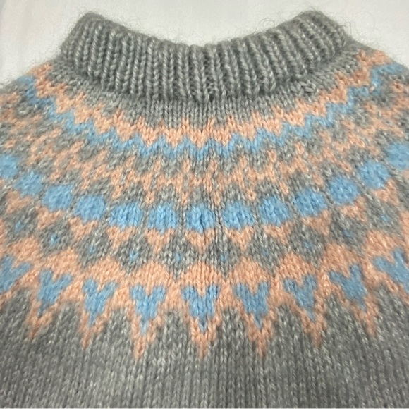 NEW Handmade Fair Isle Chunky Knit Sweater Grey Peach Light Blue Crew Neck Med - Picture 2 of 10